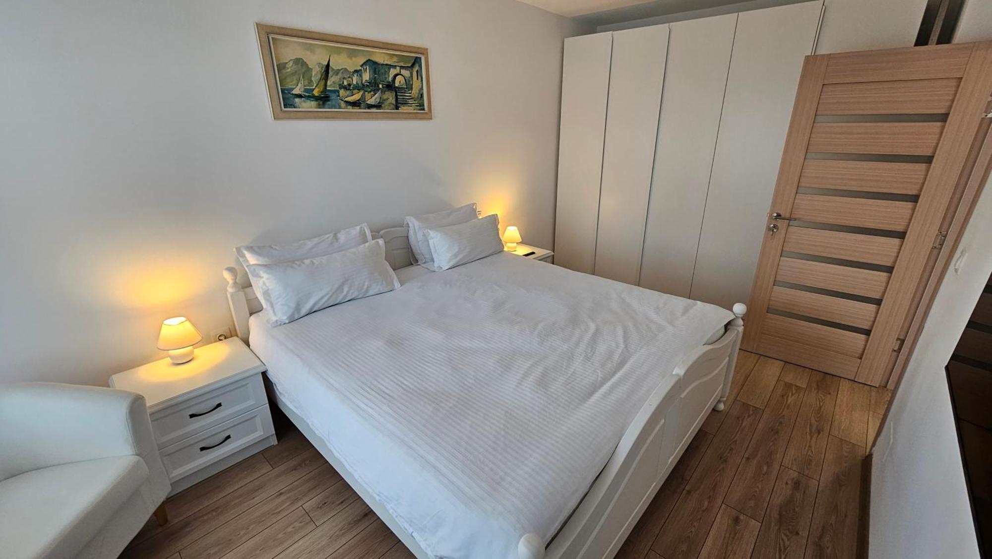 Goldmaurer Apartment Targu-Mures Bagian luar foto